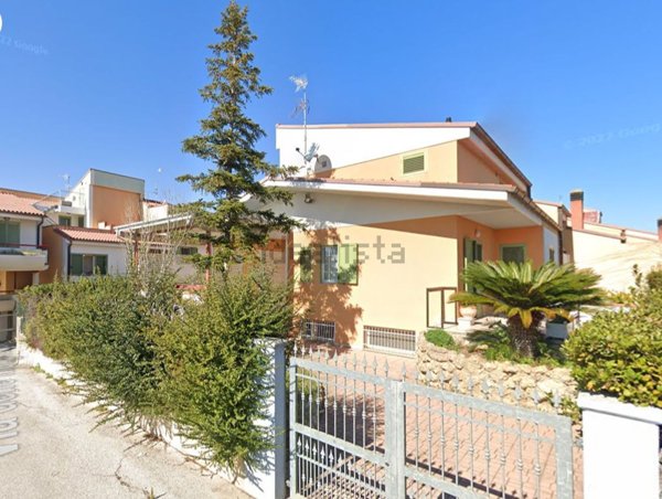 casa indipendente in vendita a Termoli