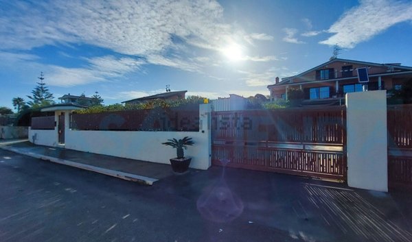 casa indipendente in vendita a Termoli