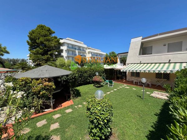 casa indipendente in vendita a Termoli
