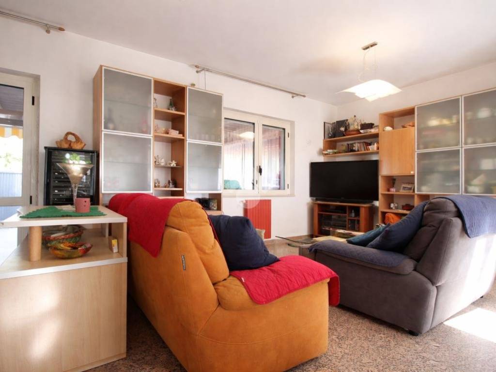 casa indipendente in vendita a Termoli