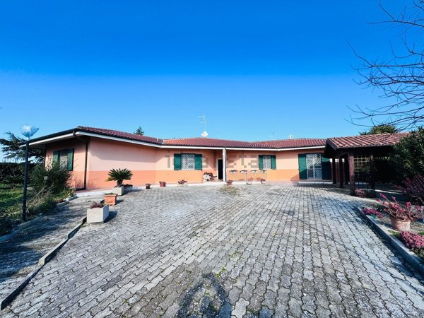 casa indipendente in vendita a Termoli