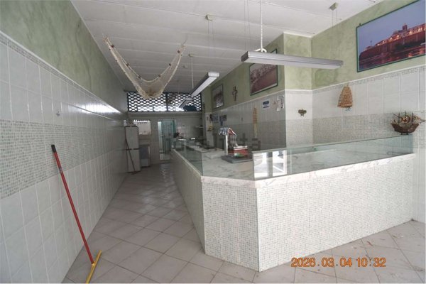 locale commerciale in vendita a Termoli