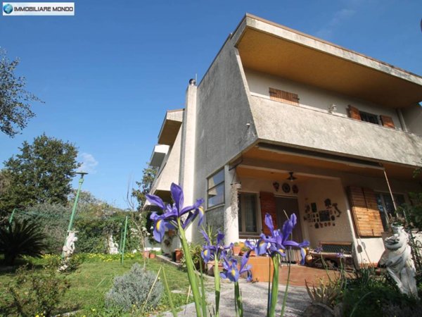 casa indipendente in vendita a Termoli