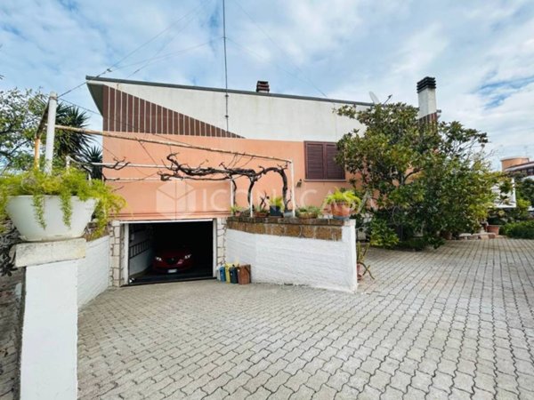 casa indipendente in vendita a Termoli