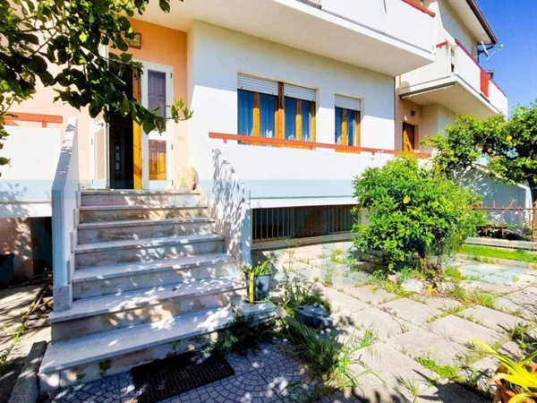 casa indipendente in vendita a Termoli