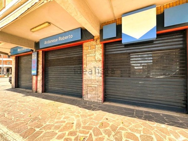 locale commerciale in vendita a Termoli