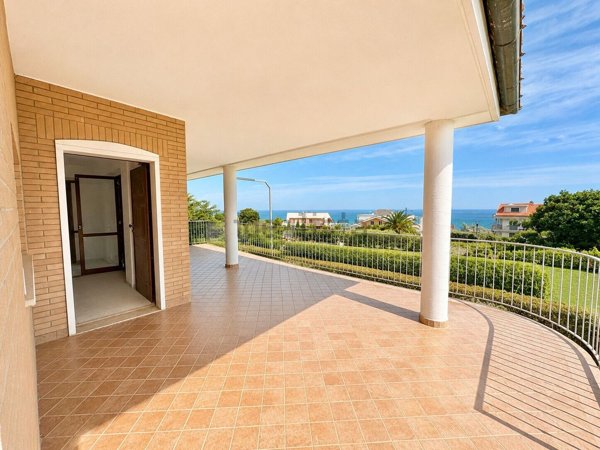 casa indipendente in vendita a Termoli