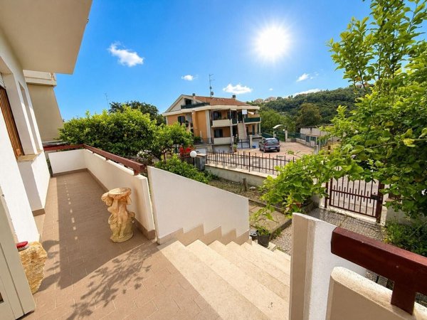 casa indipendente in vendita a Termoli