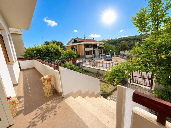 casa indipendente in vendita a Termoli