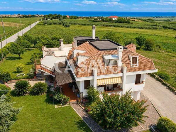 casa indipendente in vendita a Termoli