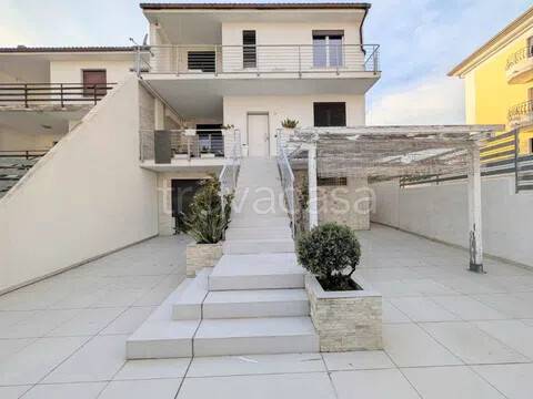 casa indipendente in vendita a Termoli