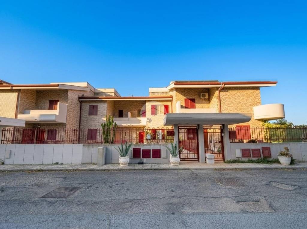 casa indipendente in vendita a Termoli