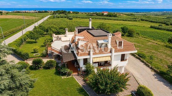 casa indipendente in vendita a Termoli