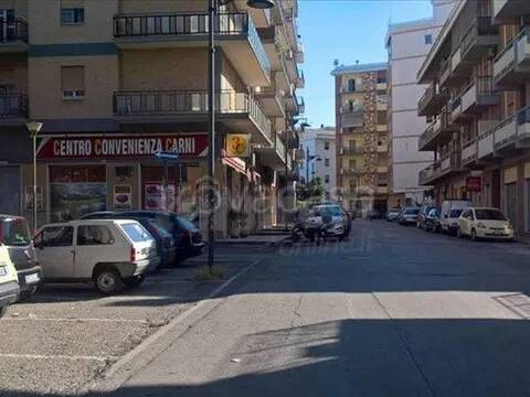locale commerciale in vendita a Termoli