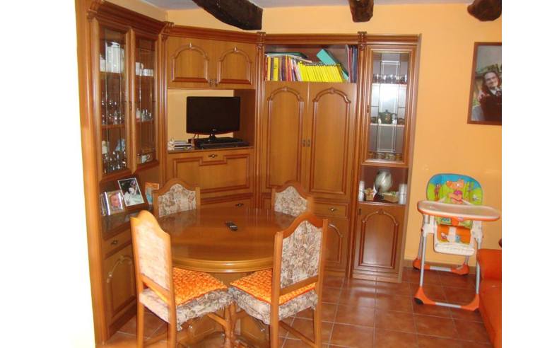 casa indipendente in vendita a Toro