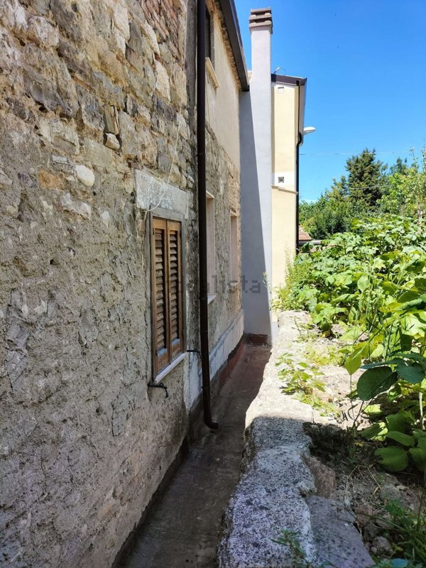 casa indipendente in vendita a Toro