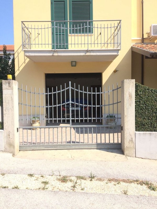 casa indipendente in vendita ad Ururi