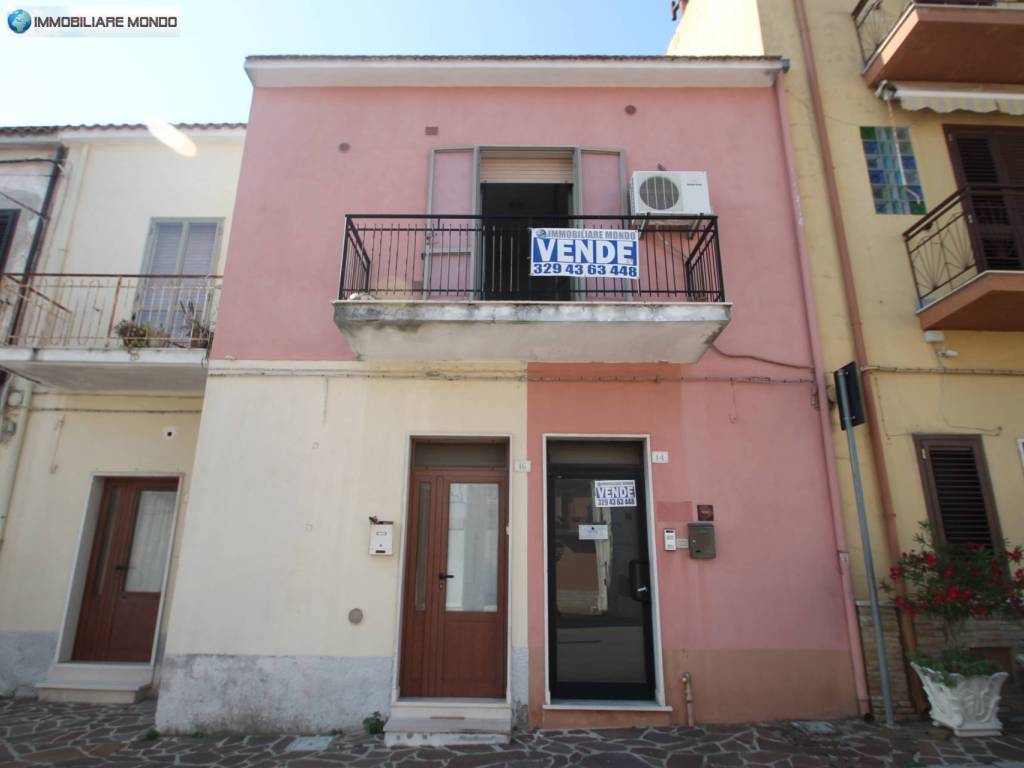 casa indipendente in vendita ad Ururi