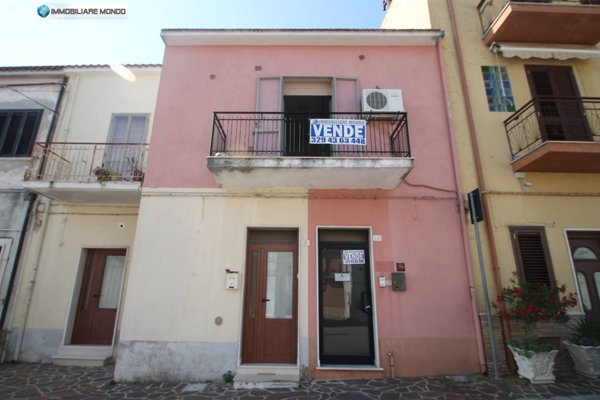 casa indipendente in vendita ad Ururi