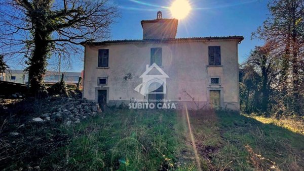 casa indipendente in vendita a Vinchiaturo