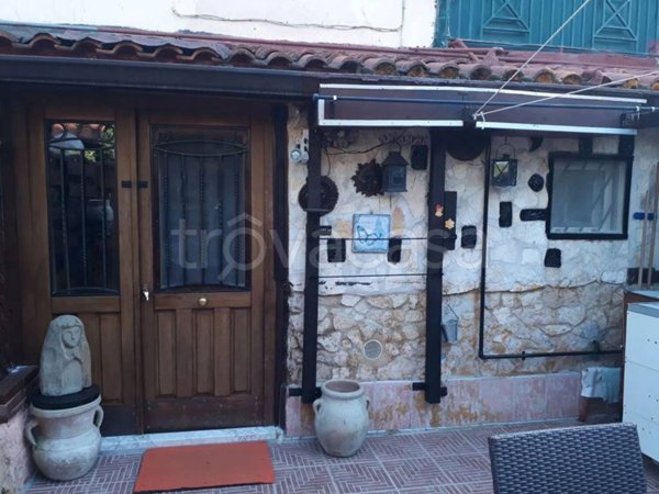 casa indipendente in vendita a Vinchiaturo