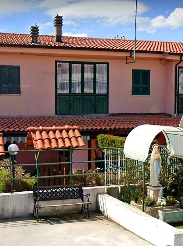 casa indipendente in vendita a Vinchiaturo