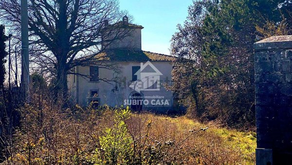 casa indipendente in vendita a Vinchiaturo