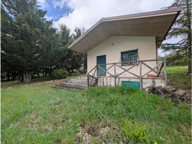 casa indipendente in vendita a Vinchiaturo