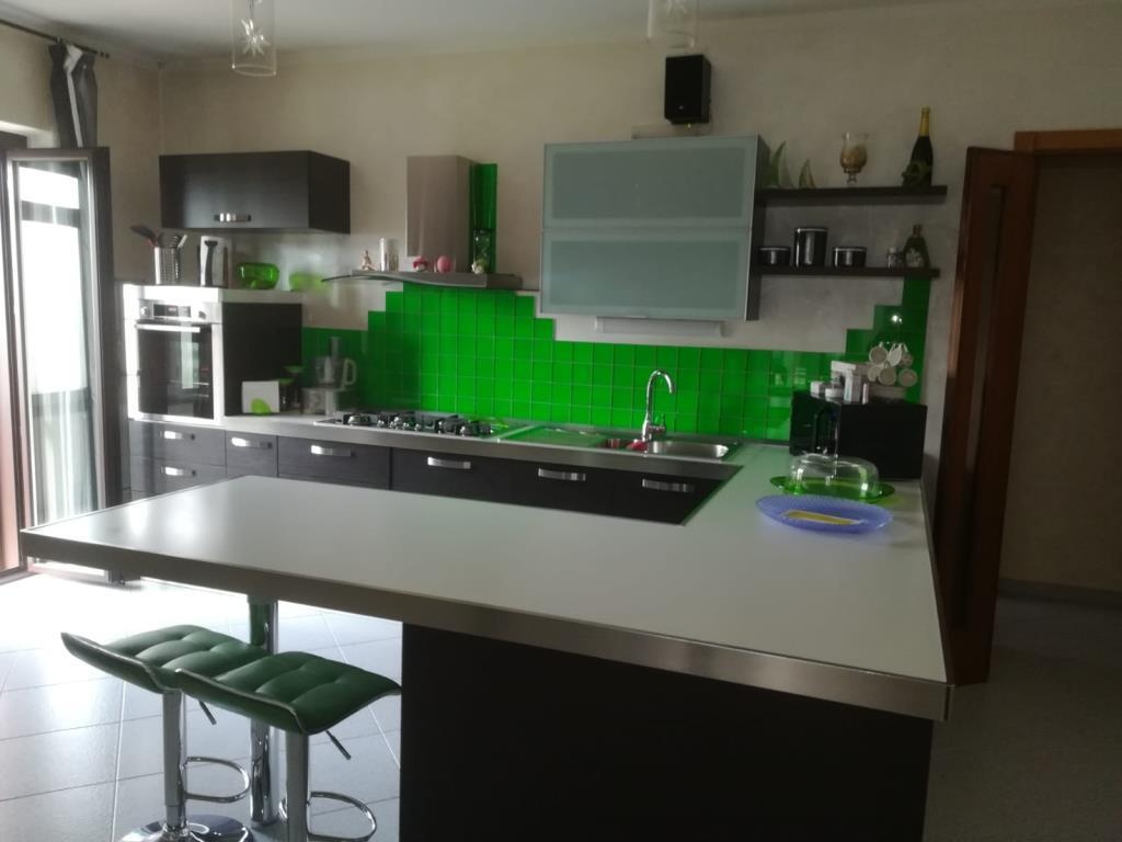 casa semindipendente in vendita a Vinchiaturo