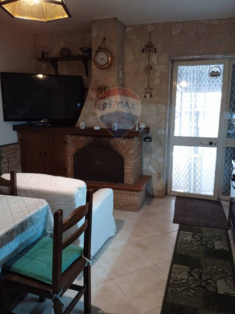 casa indipendente in vendita a Vinchiaturo