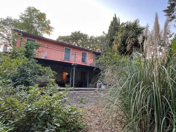 casa indipendente in vendita a Vinchiaturo