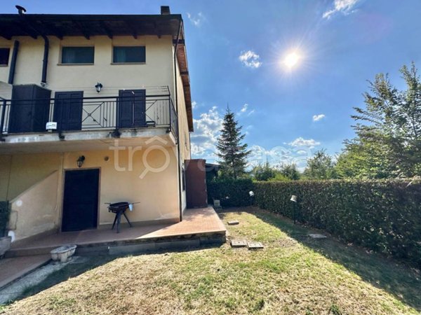 casa indipendente in vendita a Vinchiaturo