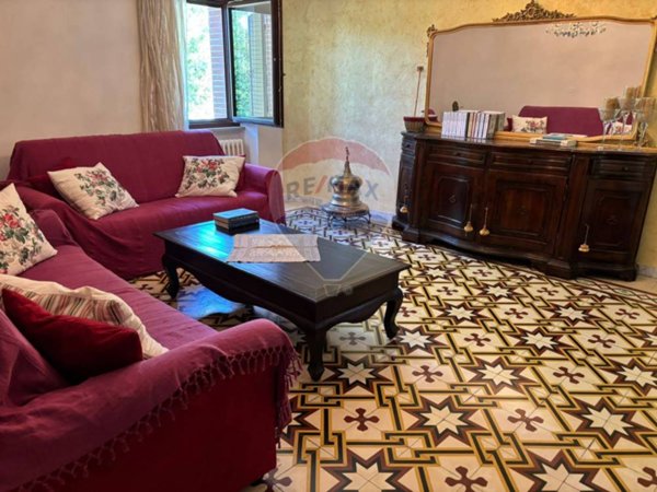 casa indipendente in vendita a Vinchiaturo