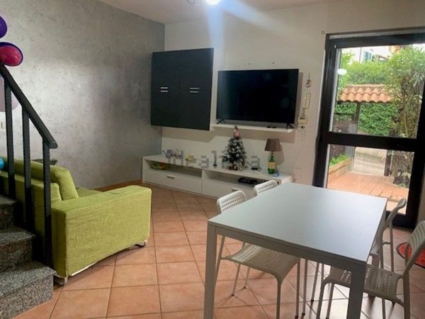 casa indipendente in vendita a Vinchiaturo