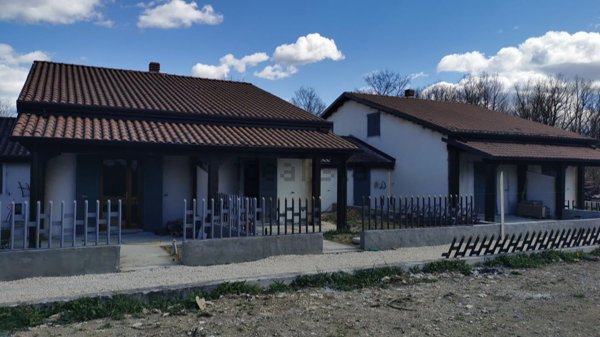 casa indipendente in vendita a Vinchiaturo