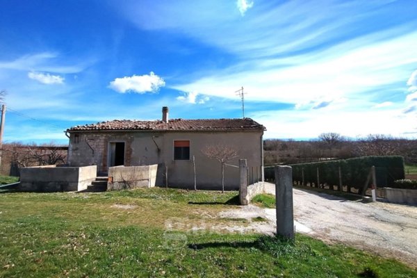 casa indipendente in vendita a Vinchiaturo