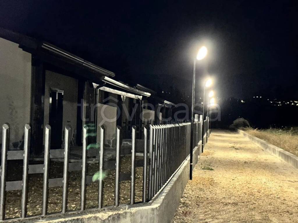 casa indipendente in vendita a Vinchiaturo