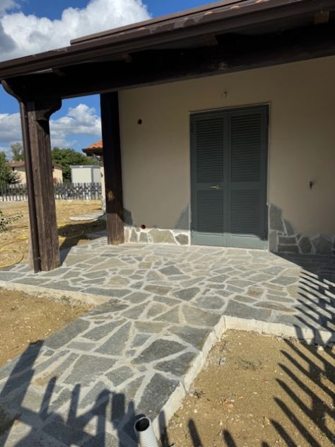 casa indipendente in vendita a Vinchiaturo