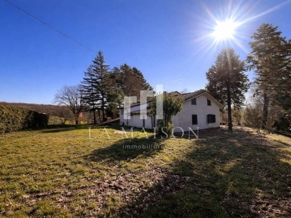 casa indipendente in vendita a Vinchiaturo