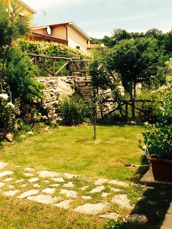 casa indipendente in vendita a Vinchiaturo