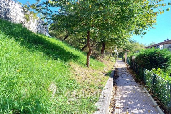 appartamento in vendita a Vinchiaturo