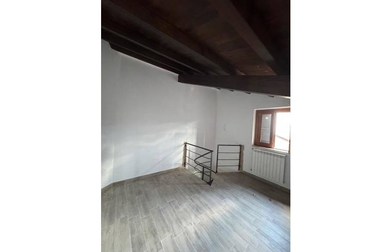 casa indipendente in vendita a Vinchiaturo