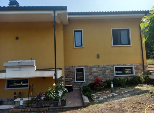 casa indipendente in vendita a Vinchiaturo