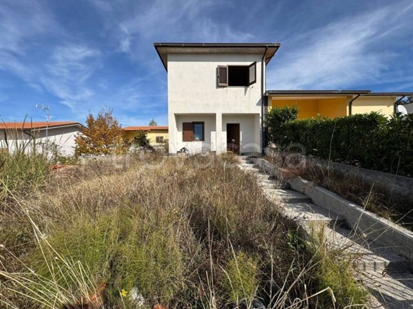 casa indipendente in vendita a Vinchiaturo
