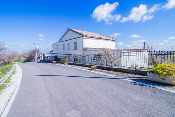 casa indipendente in vendita ad Alberona