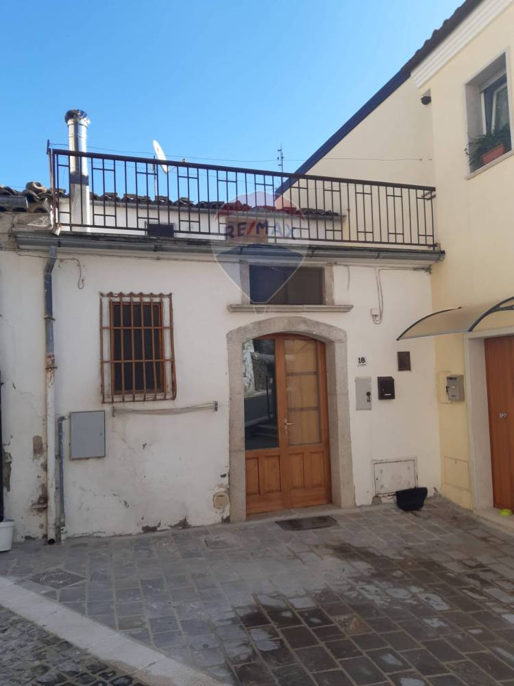 casa indipendente in vendita ad Anzano di Puglia
