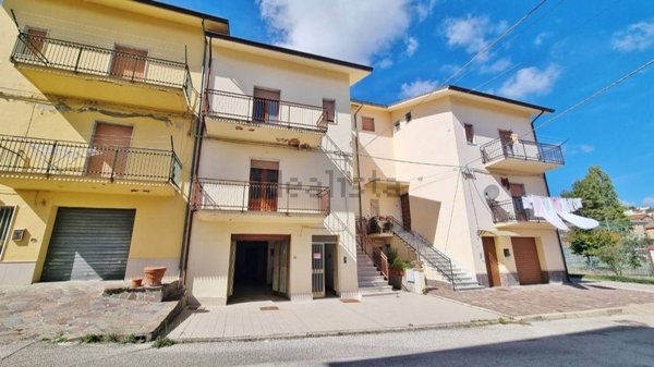 casa indipendente in vendita ad Anzano di Puglia