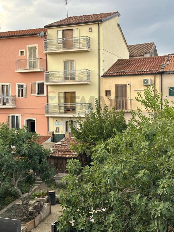 casa indipendente in vendita ad Anzano di Puglia