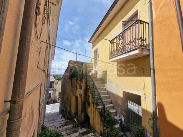 casa indipendente in vendita ad Anzano di Puglia