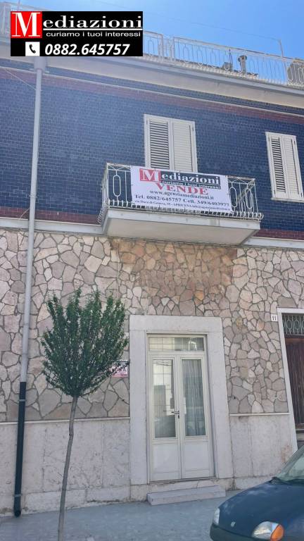 casa indipendente in vendita ad Apricena